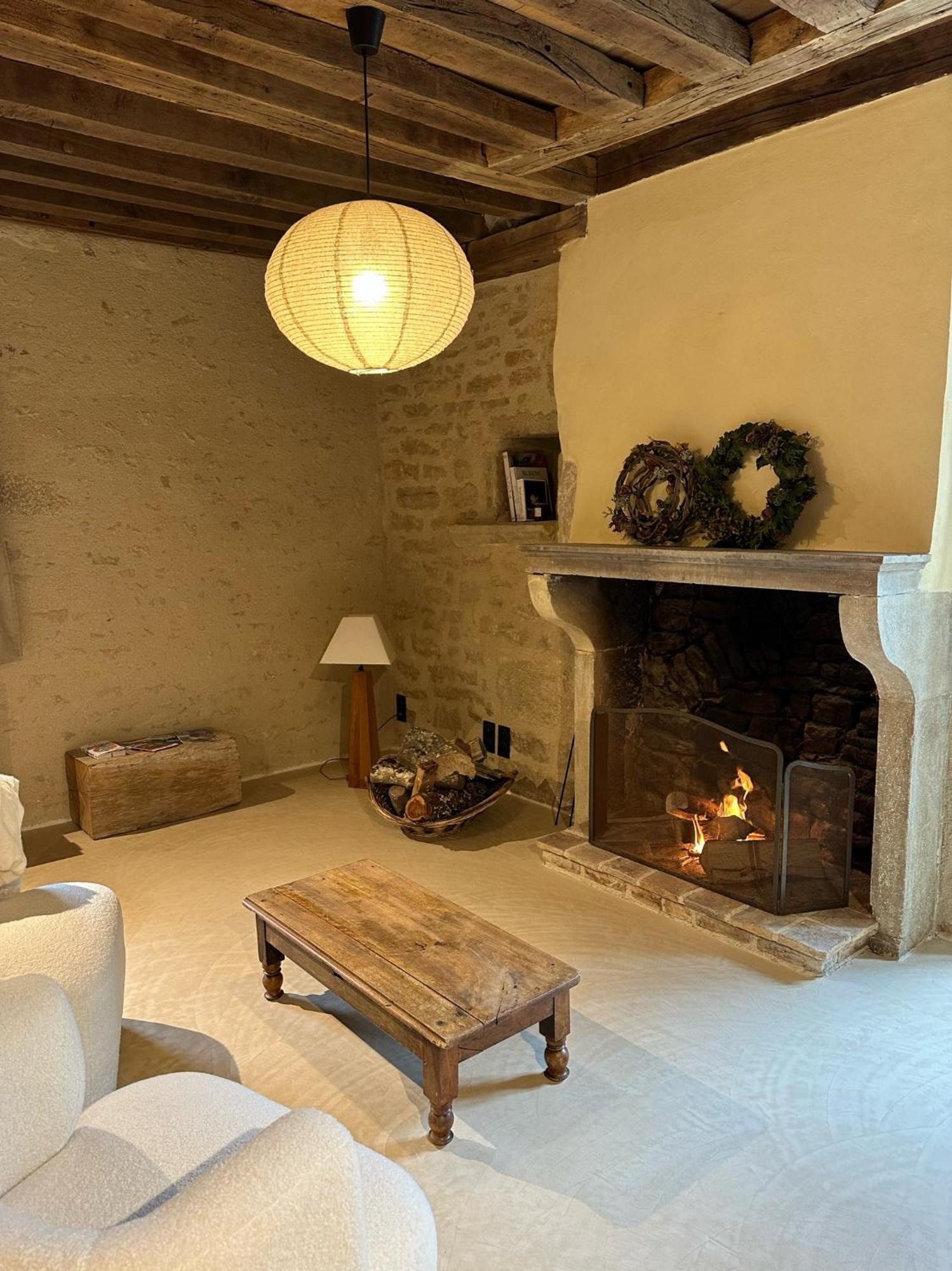 Chateauneuf Suites Buitenkant foto