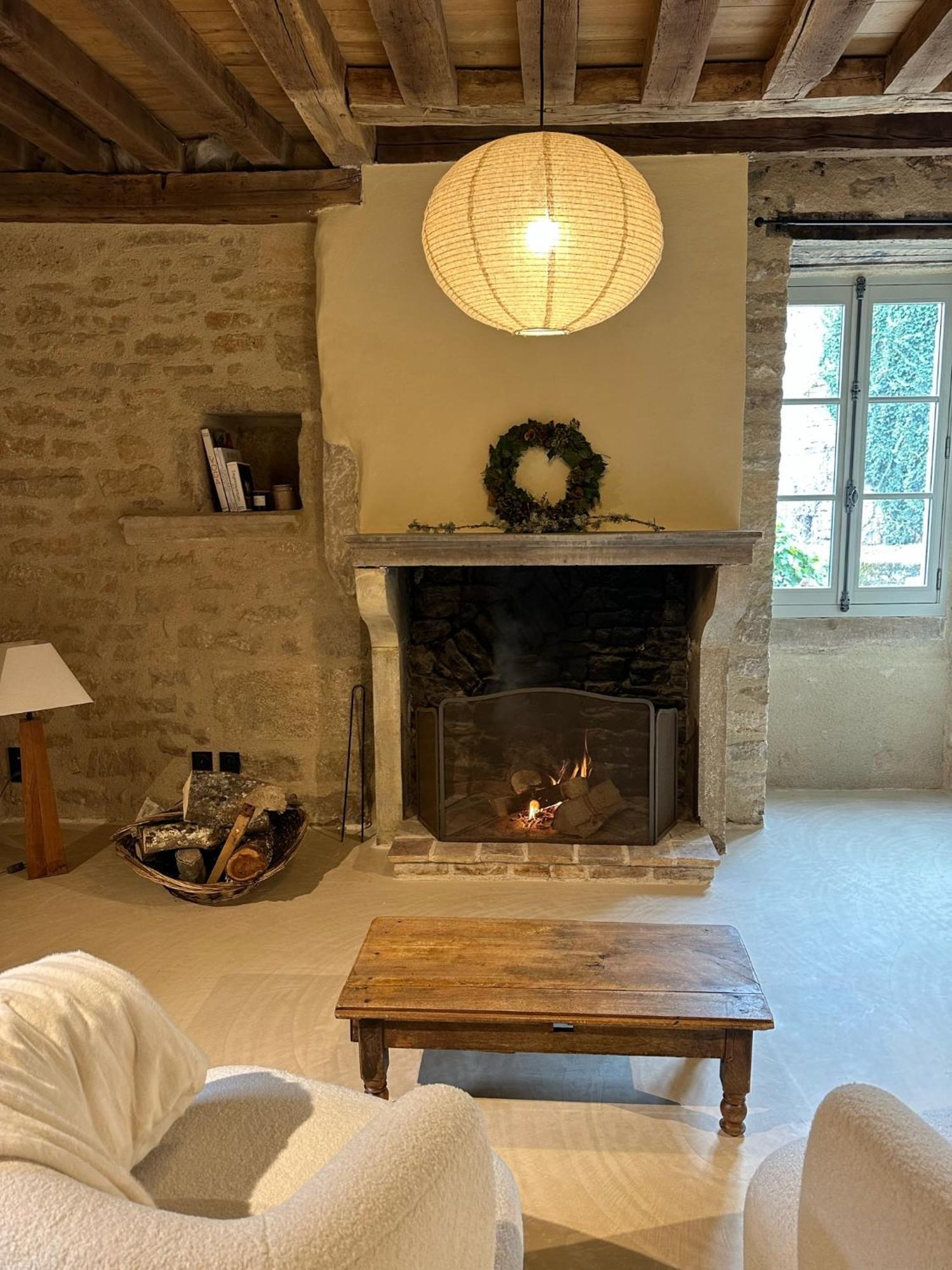 Chateauneuf Suites Buitenkant foto