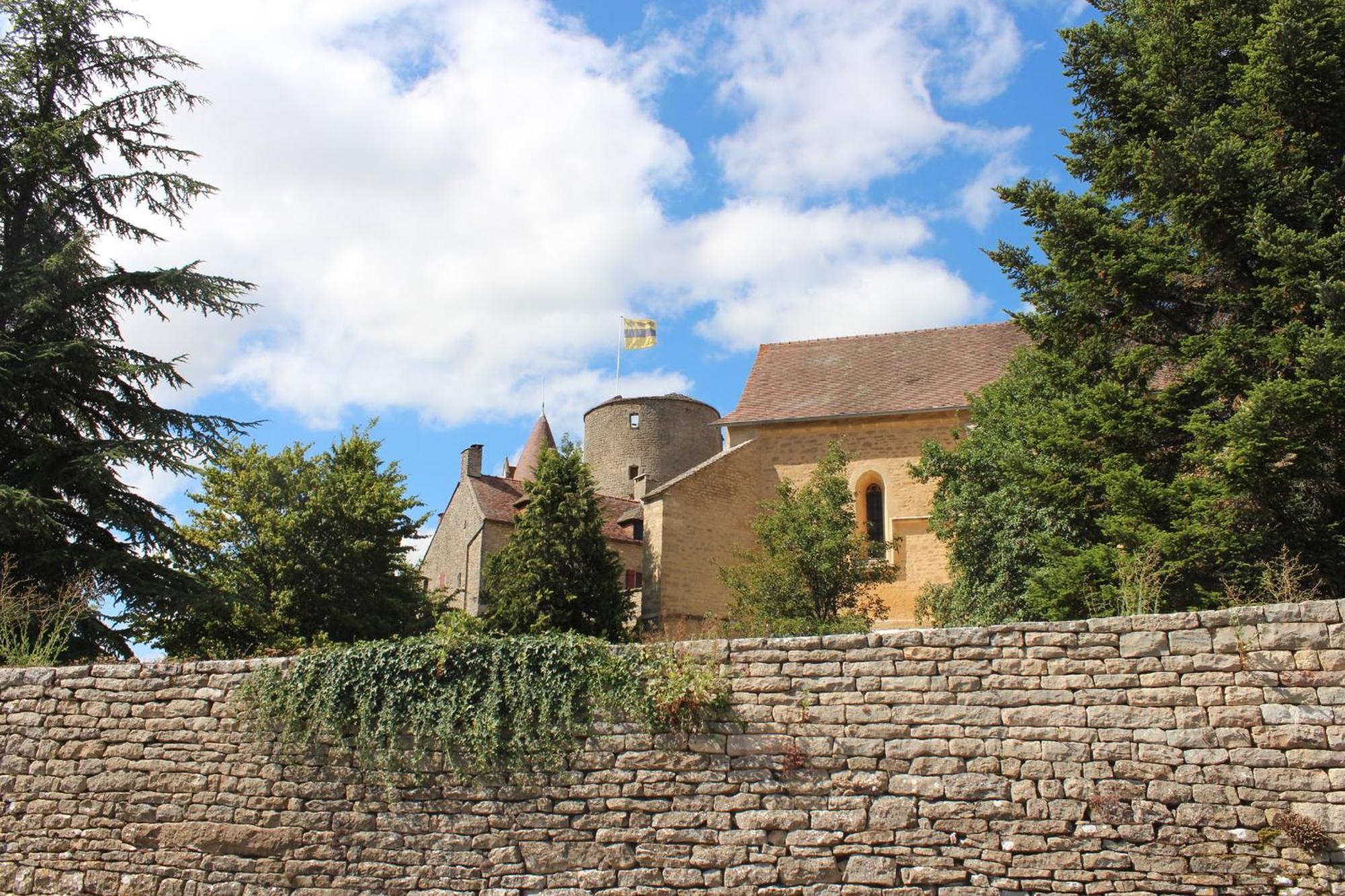 Chateauneuf Suites Buitenkant foto