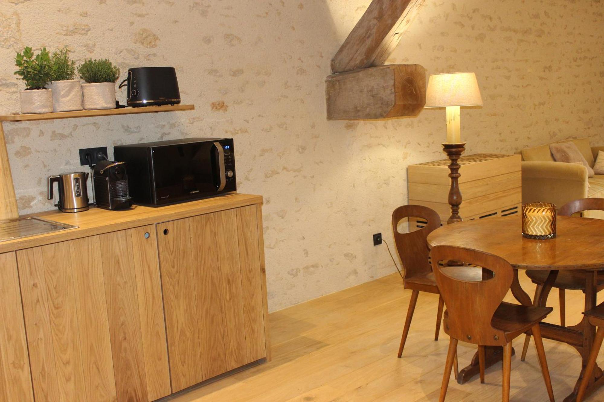 Chateauneuf Suites Buitenkant foto