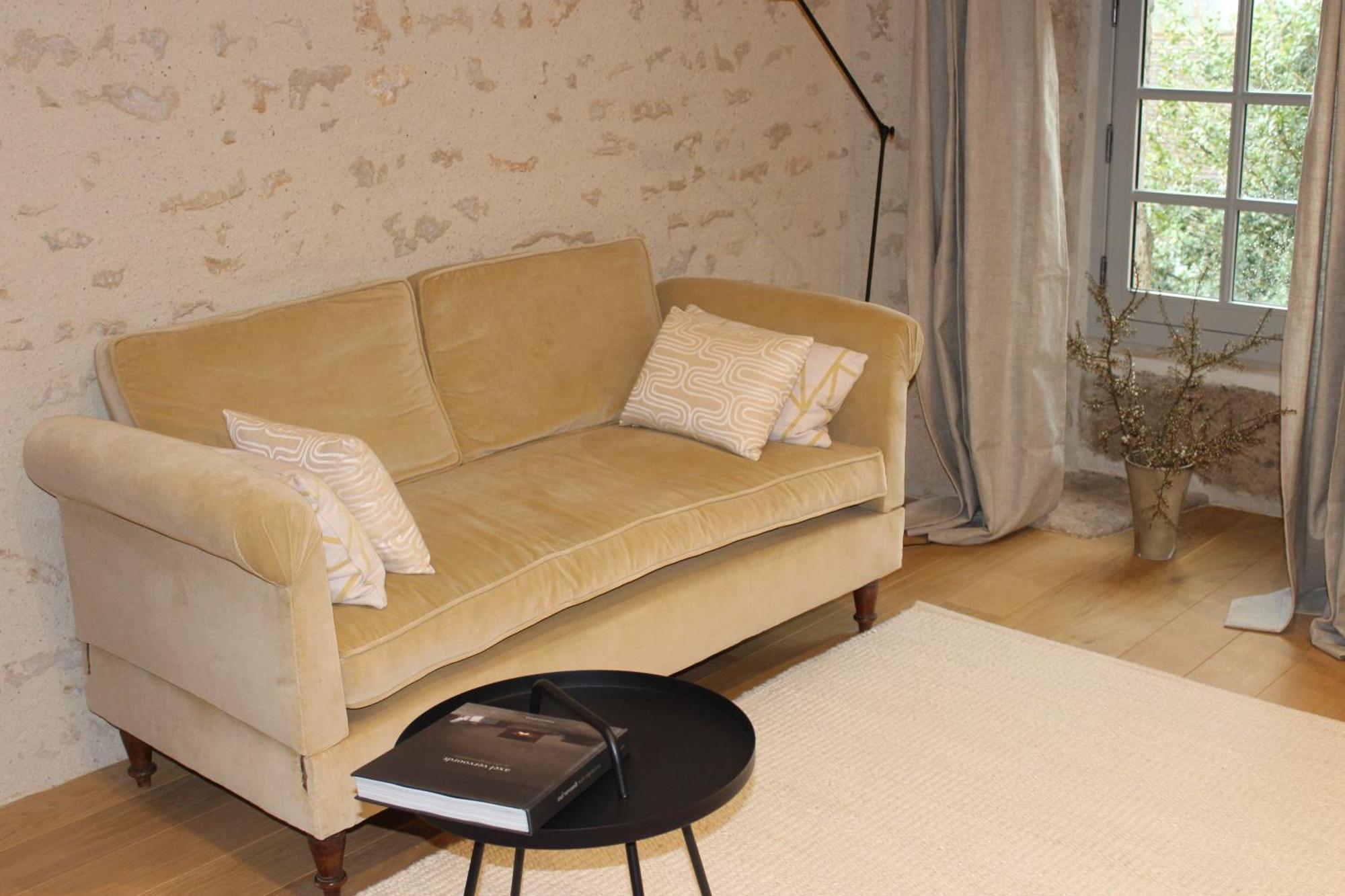 Chateauneuf Suites Buitenkant foto